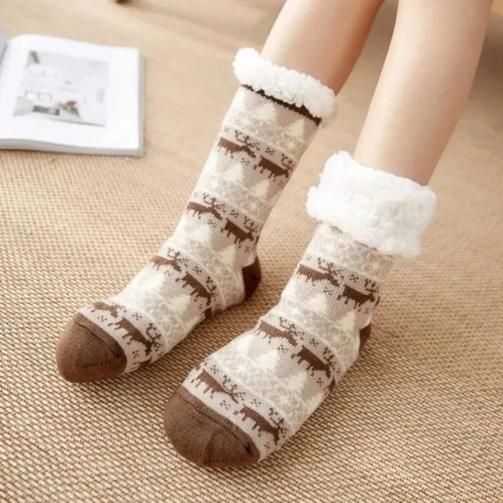 Chaussettes d'intérieur douillettes motif renne – photo 2