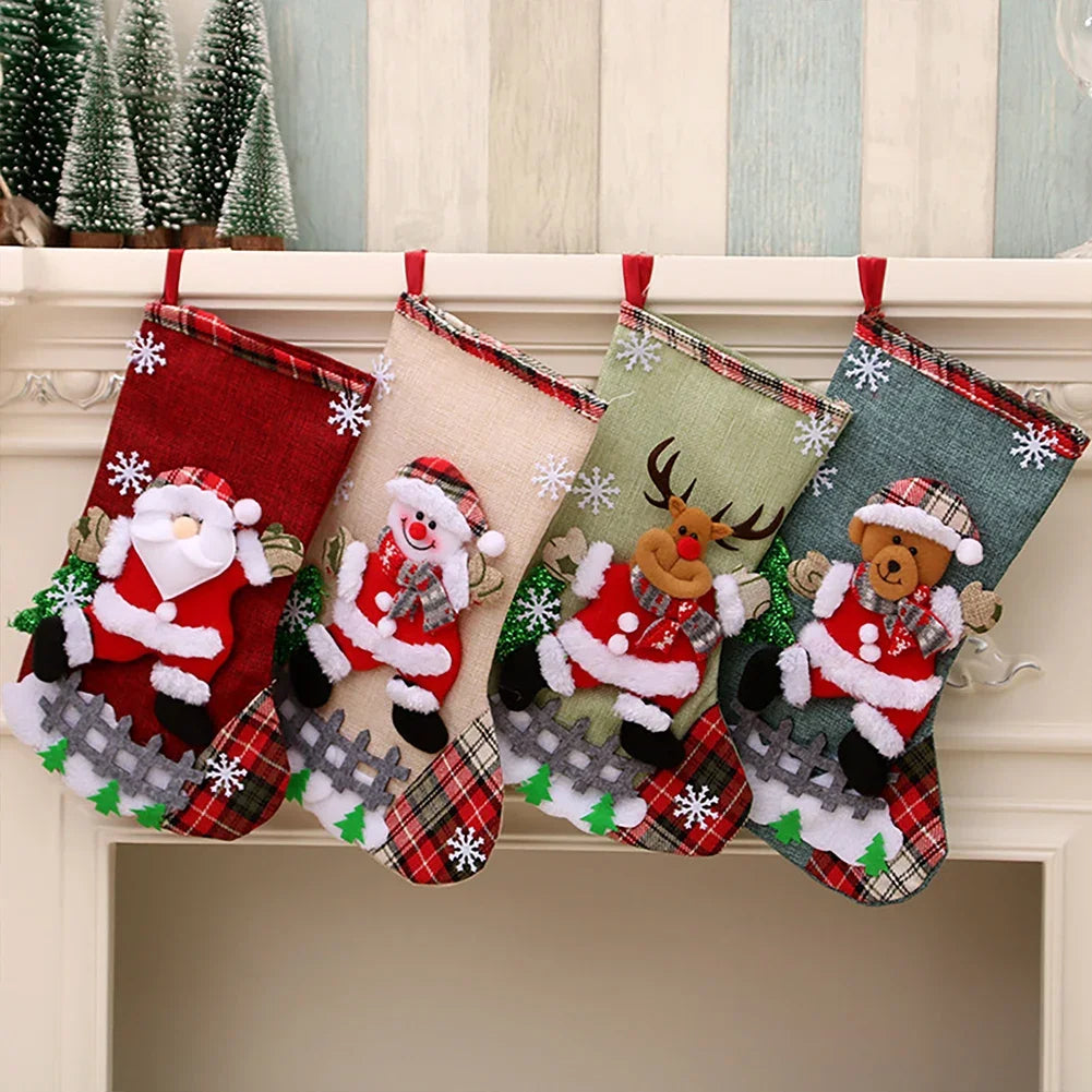 Lot de 4 grandes chaussettes de Noël – Santa's Gallery