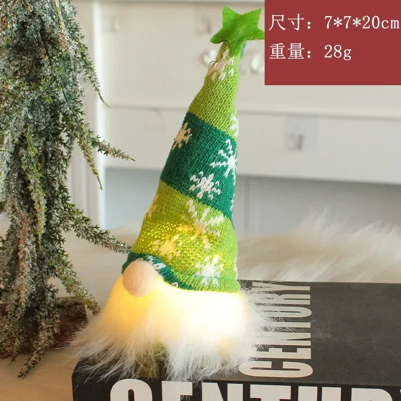 Gnome de Noël lumineux en tricot à suspendre – photo 9