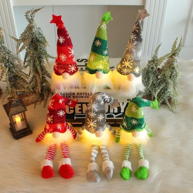 Gnome de Noël lumineux en tricot à suspendre – photo 3